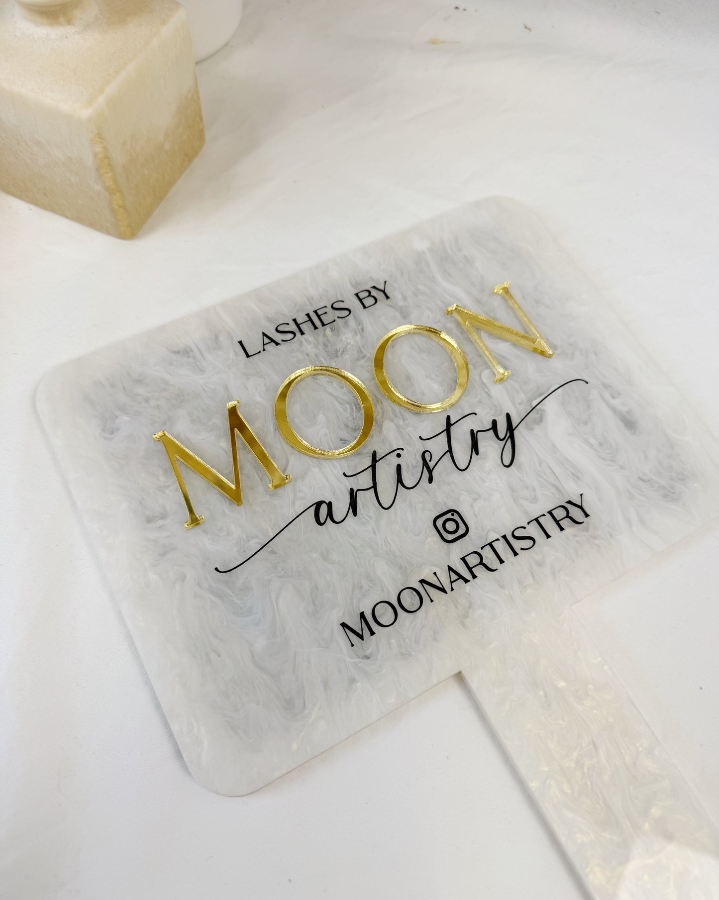 Personalized Handheld Salon Mirror – Acrylic Client Reveal Mirror for Beauty Professionals