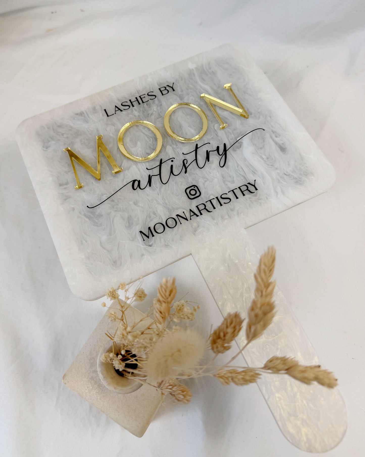 Personalized Handheld Salon Mirror – Acrylic Client Reveal Mirror for Beauty Professionals